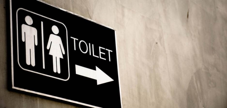 How Do Indians Clean Their Bottoms?